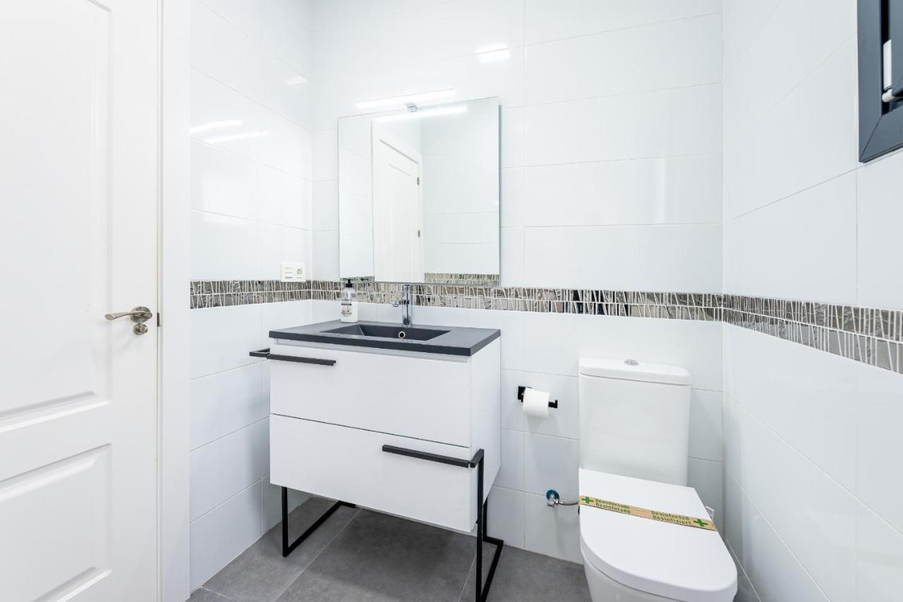 797 Holiday Rentals - Villa Con Piscina Privada Y Barbacoa Para 8 بينالماذينا المظهر الخارجي الصورة